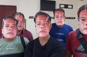 Pakai Topeng Mirip Kopda M di Sidang..!! Simpatisan: Semoga Bang Godol Dibebaskan Hakim..!!