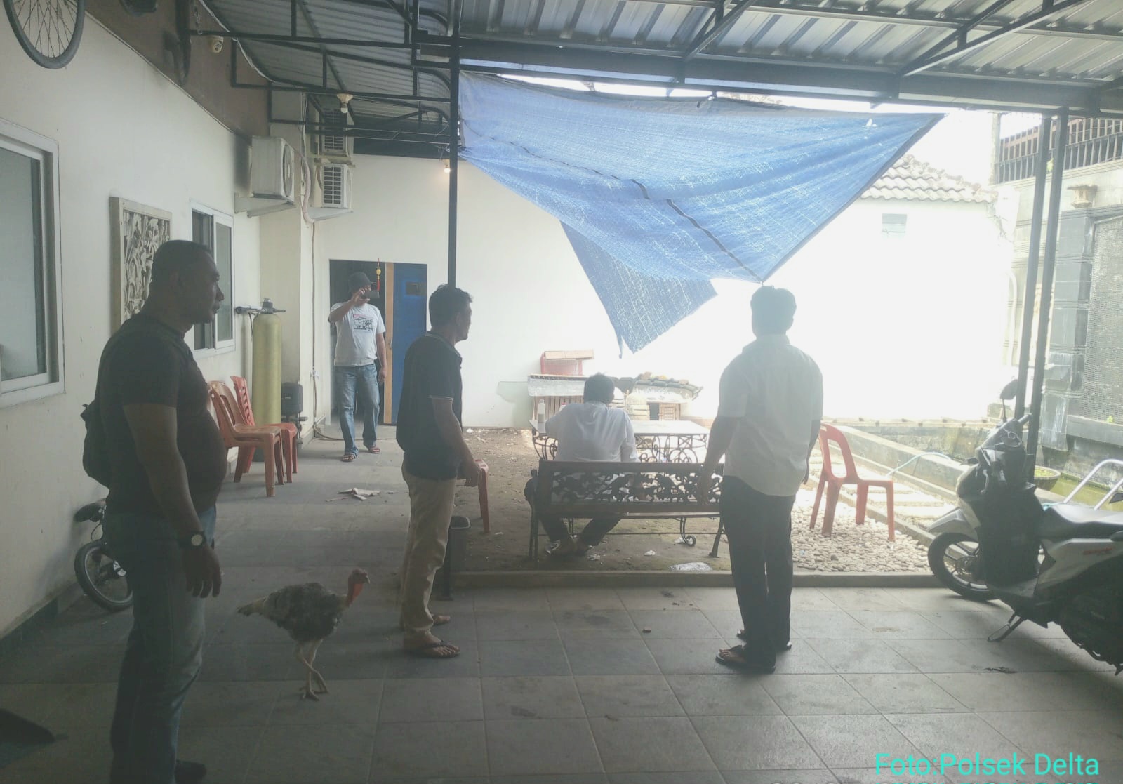 Polsek Deli Tua Ni Boss…Presisi Broo..!! Diinfokan Ada Judi Langsung Digerebek…Eee…Rupanya Orang Ngopi..!!