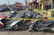 Alamakk..!! Terduga Tadah Barang Curian, Polisi Temukan Puluhan Sepeda Motor di Rumah Oknum TNI..!! “Pemainnya” Anak Sibiru-biru Deli Serdang..!!