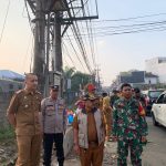 Camat Deli Tua Memang Paten Laee..!! Pedagang Kaki Lima Ditertibkan, Sampah Dibersihkan..!!
