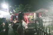 Kebakarann…Kebakaraannn..!! Warga Heboh Tengah Malam, “Sijago Merah Ngamuk” di Perumahan Asabri Sibiru-biru..!!
