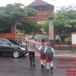 Kek Gini Baru Paten Silihh..!! Polantas Polres Tanah Karo: “Menerjang” Gerimis Demi Melayani Masyarakat..!!