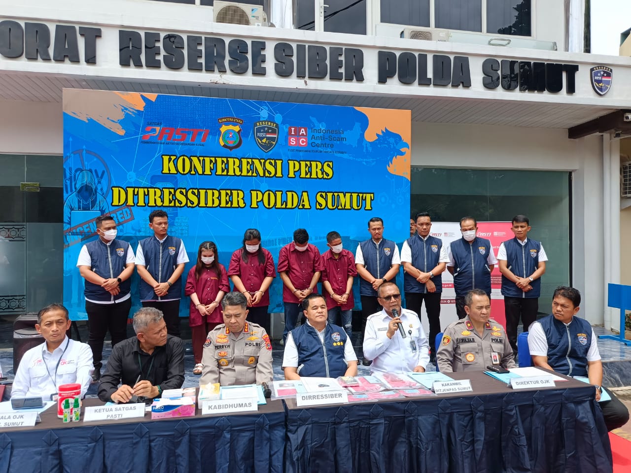 Gawat Kali Bahh..!! Gara-gara HP “Bebas” Masuk Lapas Kelas I Medan, Rahmat Shah Ditipu Rp254 Juta..!!