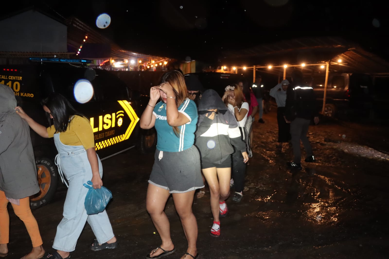 Satreskrim Polres Karo Semakin di Depan..!! Terduga Lokasi “Dagang Lendir”: Dua Cafe Dirazia, 20 Wanita dan 3 Pria “Dijaring” Polisi..!!