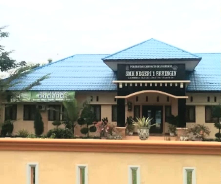 Woww..!! SMKN I Beringin Deli Serdang Habiskan Dana BOS Rp500 Juta untuk Administrasi Sekolah..!!