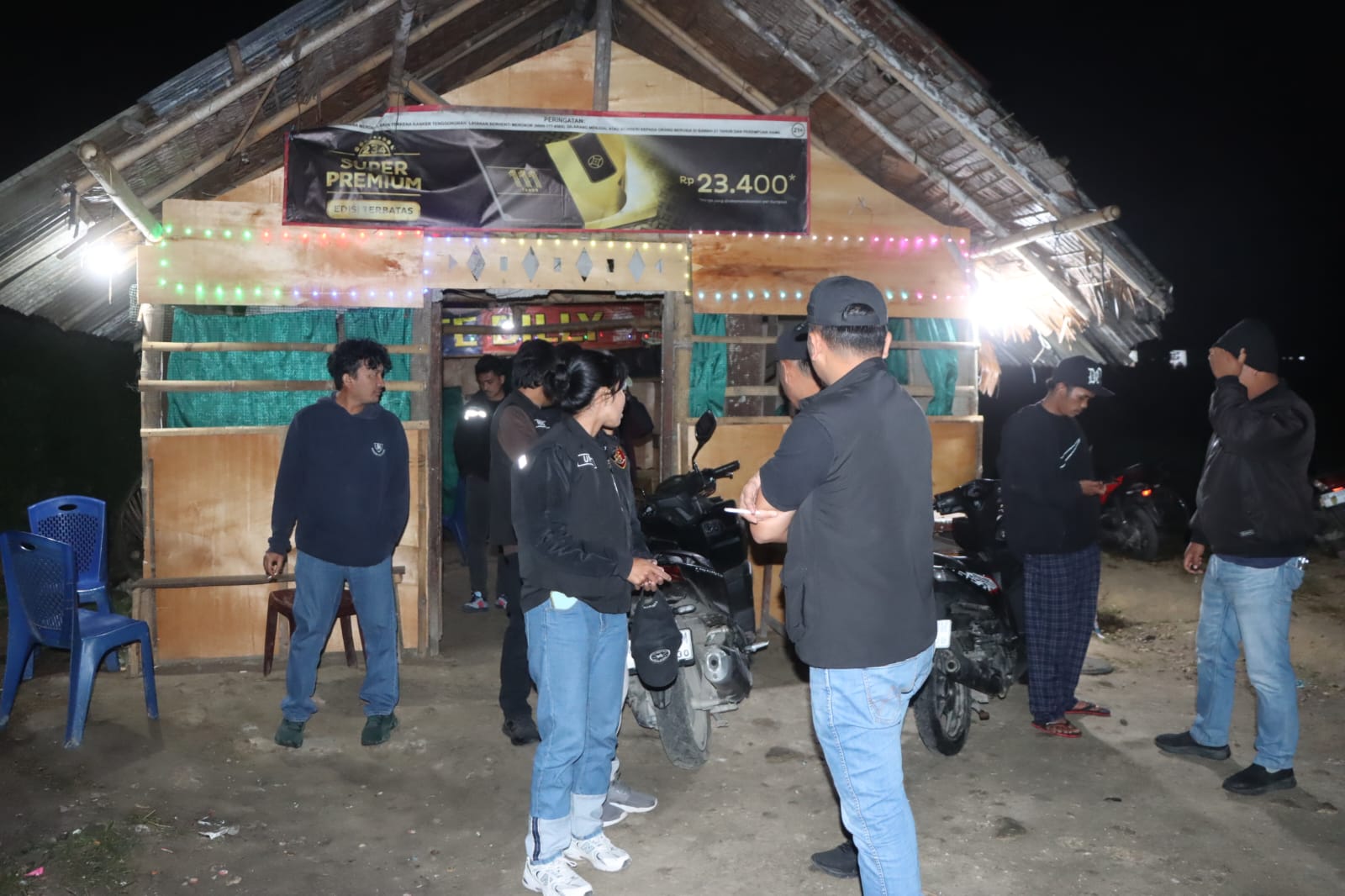 Satreskrim Polres Tanah Karo Memang Beda..!! Terduga Lapak Jual “Lendir”, Cafe Remang-remang dan Hotel Dirazia, 18 Orang “Nyangkut”..!!