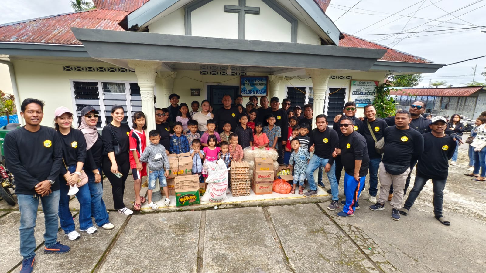 Touring HUT ke 12 PT Key-key Cahaya Gemilang: Membelah Embun Pagi Membawa Sembako untuk Anak Panti..!!
