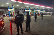 Cegah Kerusuhan..!! Polres Tanah Karo Jaga Ketat SPBU dari “Serbuan” Konsumen..!!