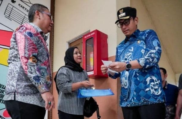 Terima Kasih Laee..!! Walikota Medan Rico: Pelayanan Administrasi Warga Korban Banjir Dipermudah dan Gratis..!!