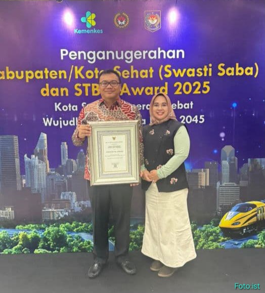 Kasusnya Mirip Bupati Aceh Selatan..!! Presiden Prabowo Diminta Copot Bupati Deli Serdang, Partai Gerindra Didesak Pecat Aci Tambunan..!!