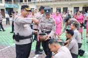Selamat Yaa..!! Sejumlah Perwira dan Bintara Polres Tanah Karo Terima Kenaikan Pangkat..!!