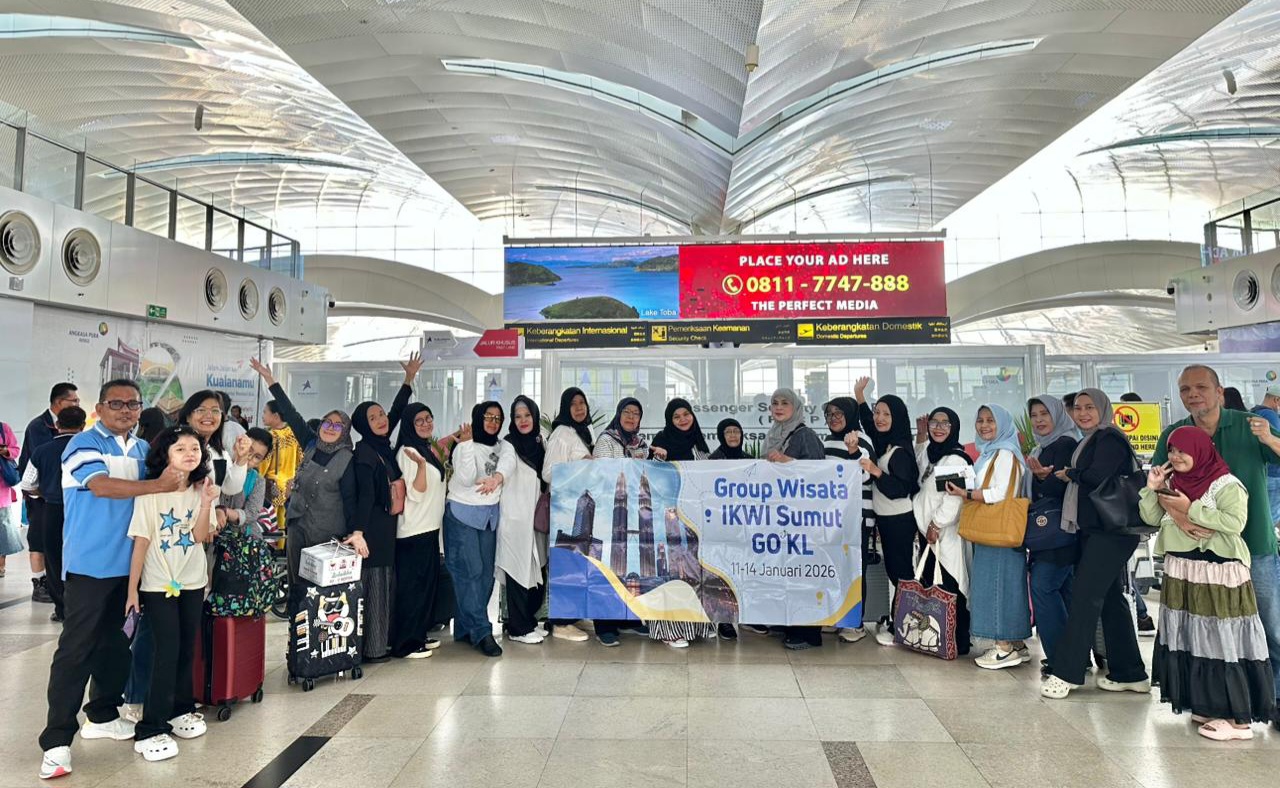 Titi DJ Yaa .!! IKWI Sumut Traveling Wisata ke Negara Serumpun Menambah Wawasan..!!