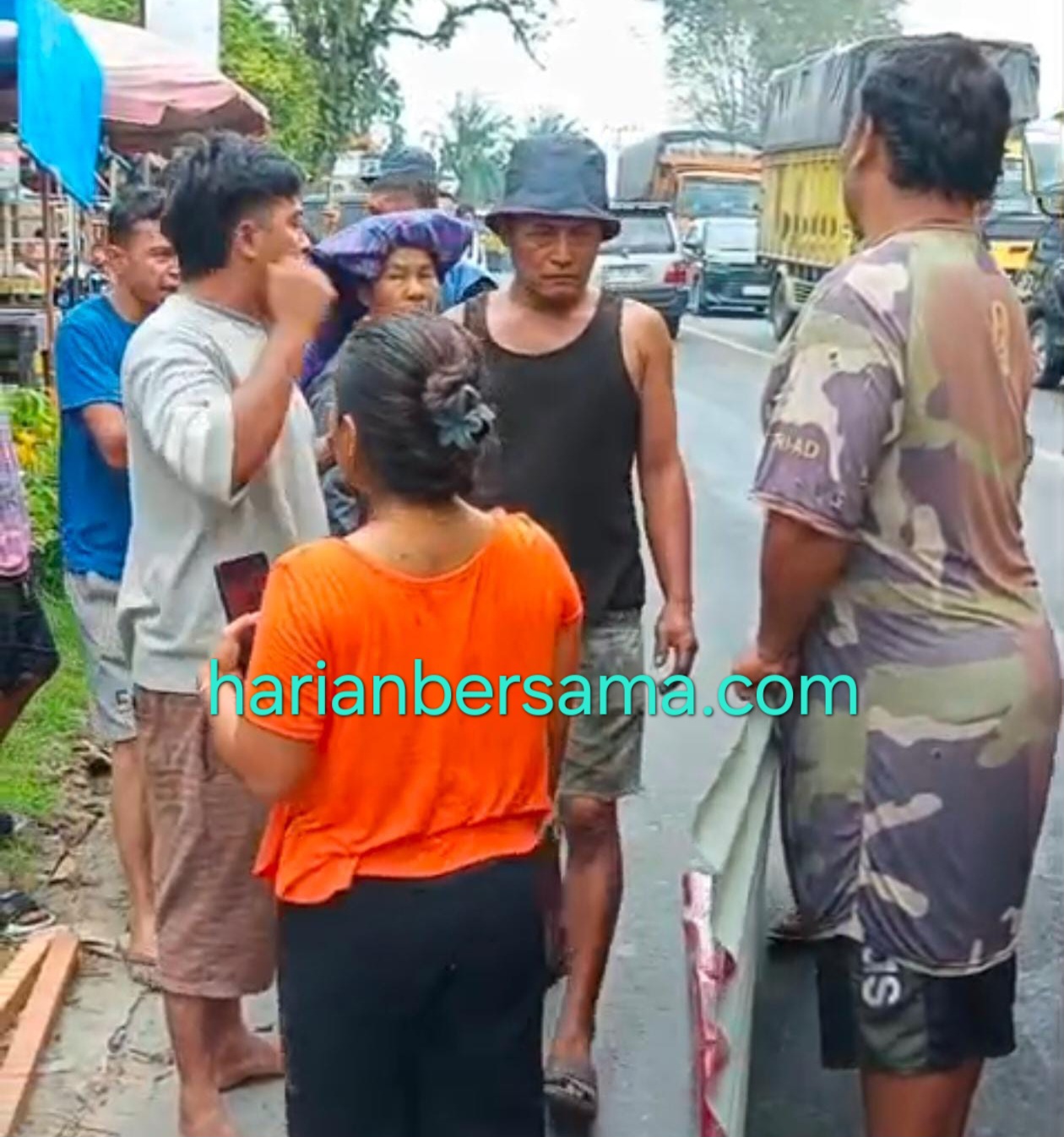 Gawat Silihh..!! Percuma Ada Polisi, Warga Dibiarkan Nyaris Bentrok Kasus Tanah di Sugau Pancur Batu..!!