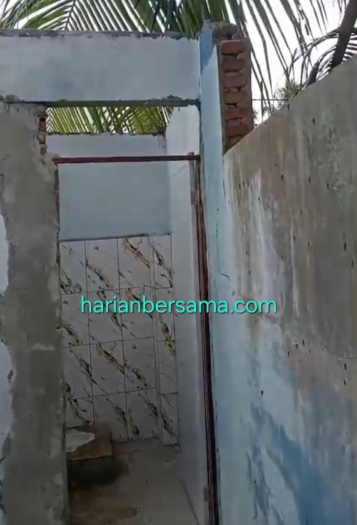 Alamakk..!! Program Andalan Bupati Deli Serdang “Amburadul”: Setelah Direhab WC Jadi “Telanjang”..!!