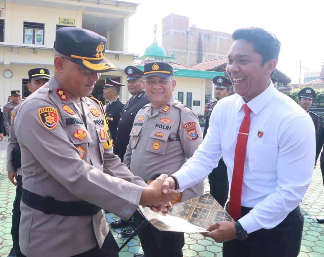 Diganjar Penghargaan..!! Kasat Reskrim Polres Karo AKP Erick Nainggolan: Setitik “Susu” di Tengah “Nila” Sebelanga..!!