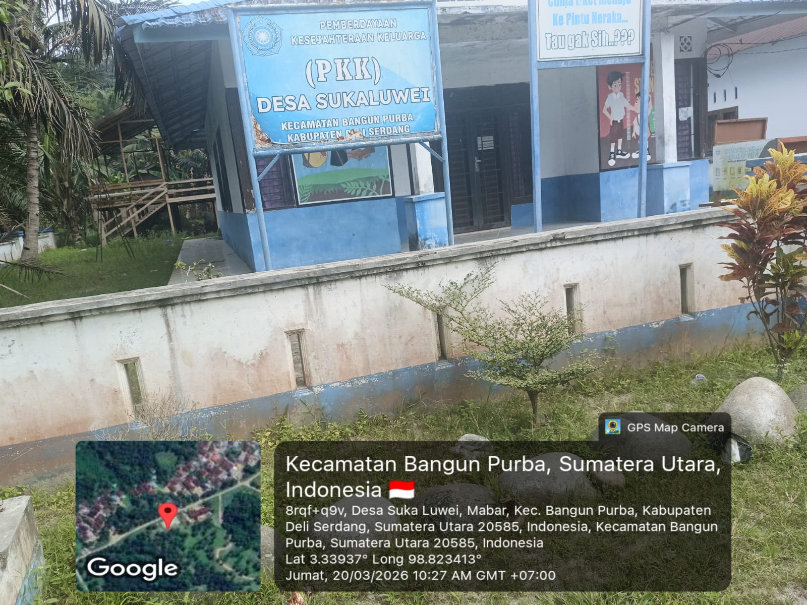 “Romantis” Kali Bahh..!! Kantor Desa Sukaluwei dan kandang Kambing Bertetangga..!!