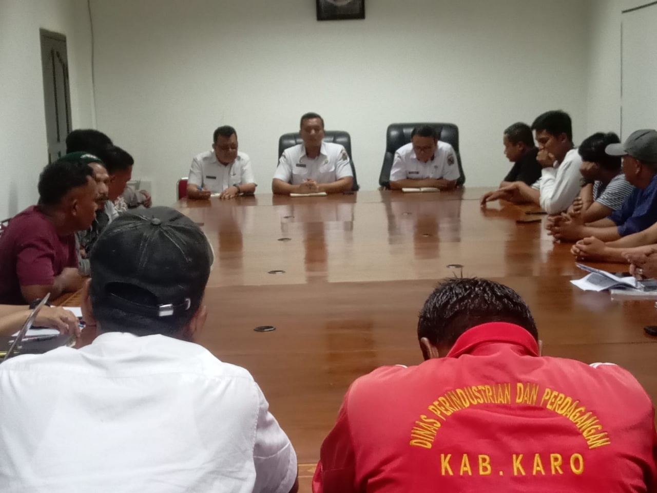 Entah Apa-apa Pemkab Karo Inilahh..!! Bukannya Cari Solusi Harga Pertanian, Pengelola Pasar Malah “Diadu Domba”..!!