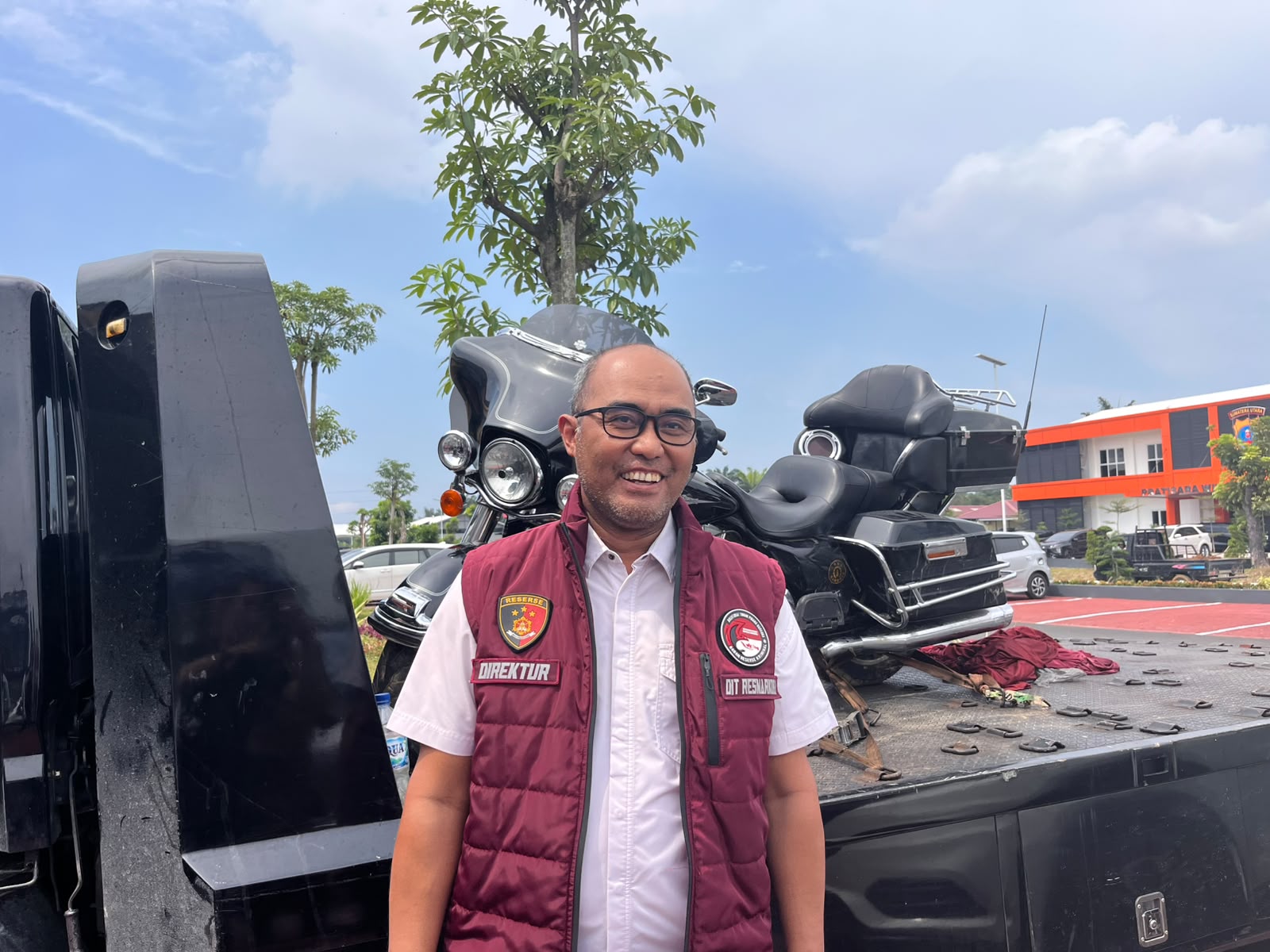 Kek Gini Kan Paten Broo..!! Ditres Narkoba Poldasu Tangkap Dua Kurir 15 Kg Sabu, Harley Davidson Ikut Diamankan..!!