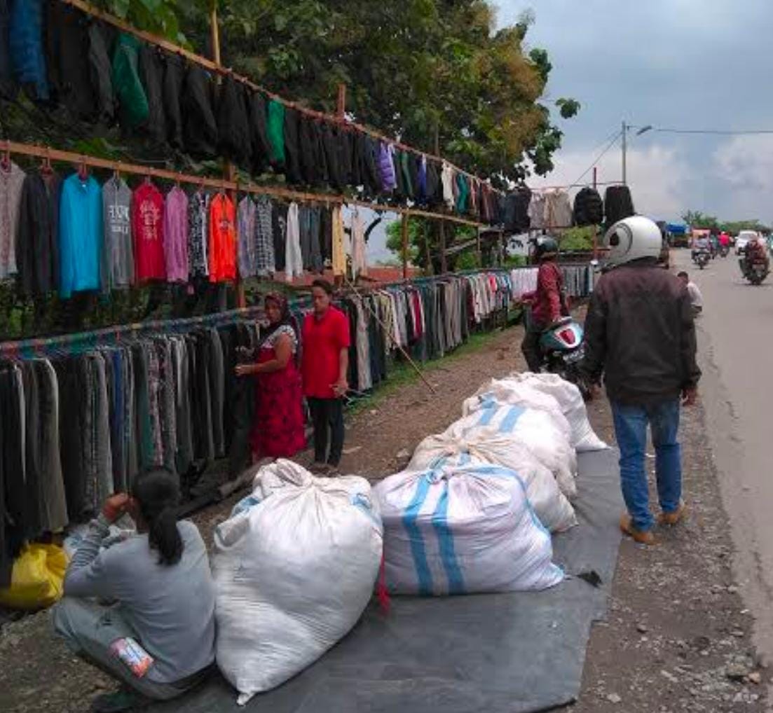 Gaspol Pak BC..!! Pakaian Monza “Kuasai” Pasar di Medan, Bea Cukai Siapkan Tim Penindakan..!!