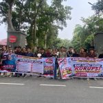 Dugaan Korupsi Jilbab Rp525 Juta..!! AMARA Demo Desak Aparat Hukum “Seret” Istri Bupati Deli Serdang ke Pengadilan..!!