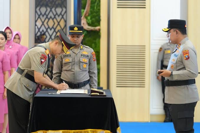 Baru Dilantik..!! Kapolri Mutasi Kapolda Sumut..!!
