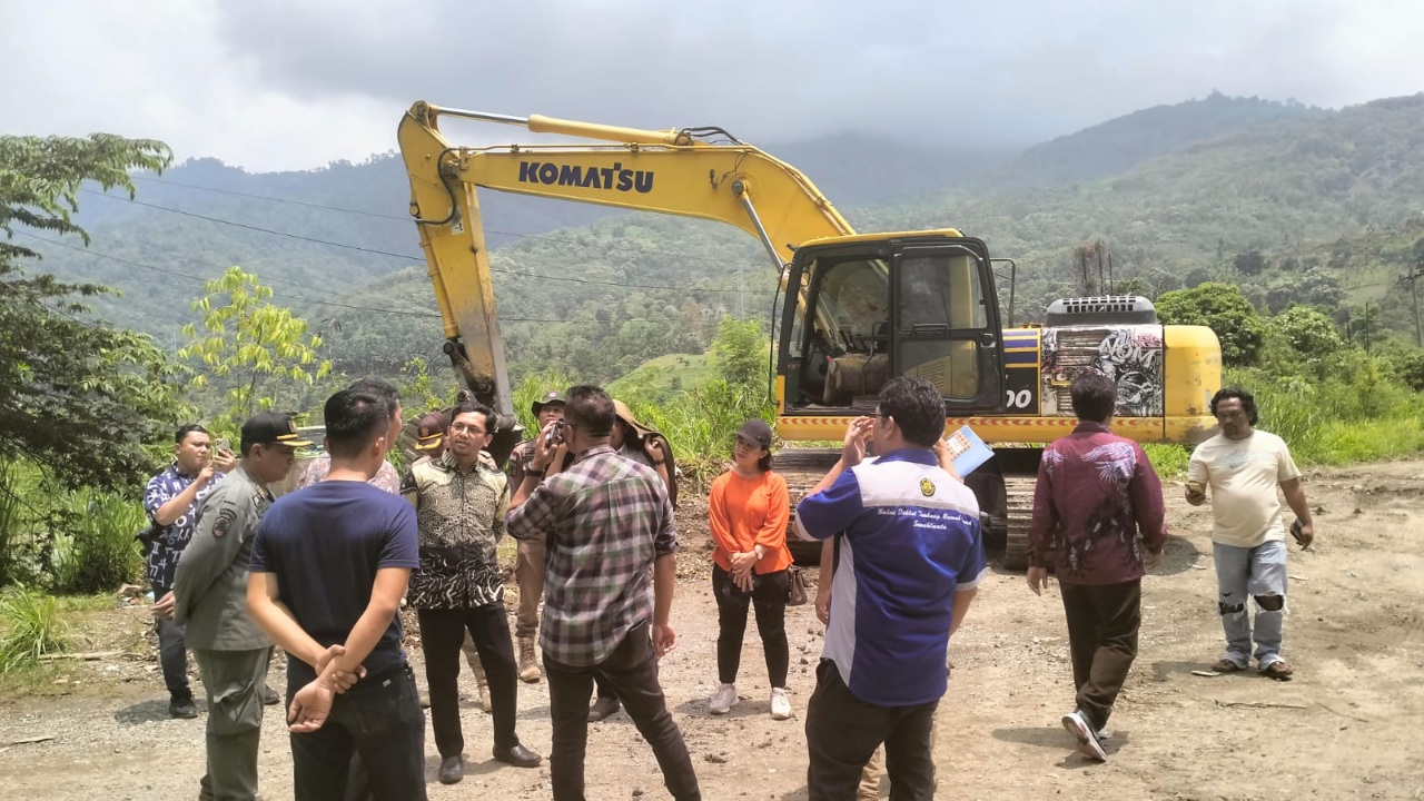 Paten Kali Bahh..!! Rugikan Negara, Dinas Perindag ESDM Sumut Stop Operasional Tambang Ilegal di Kinangkong Karo..!!